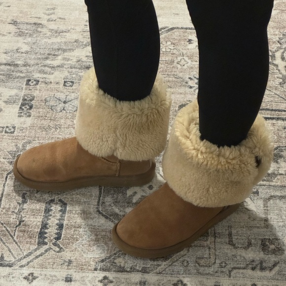 UGG Australia Bailey Button Triple Boot - Picture 8 of 9